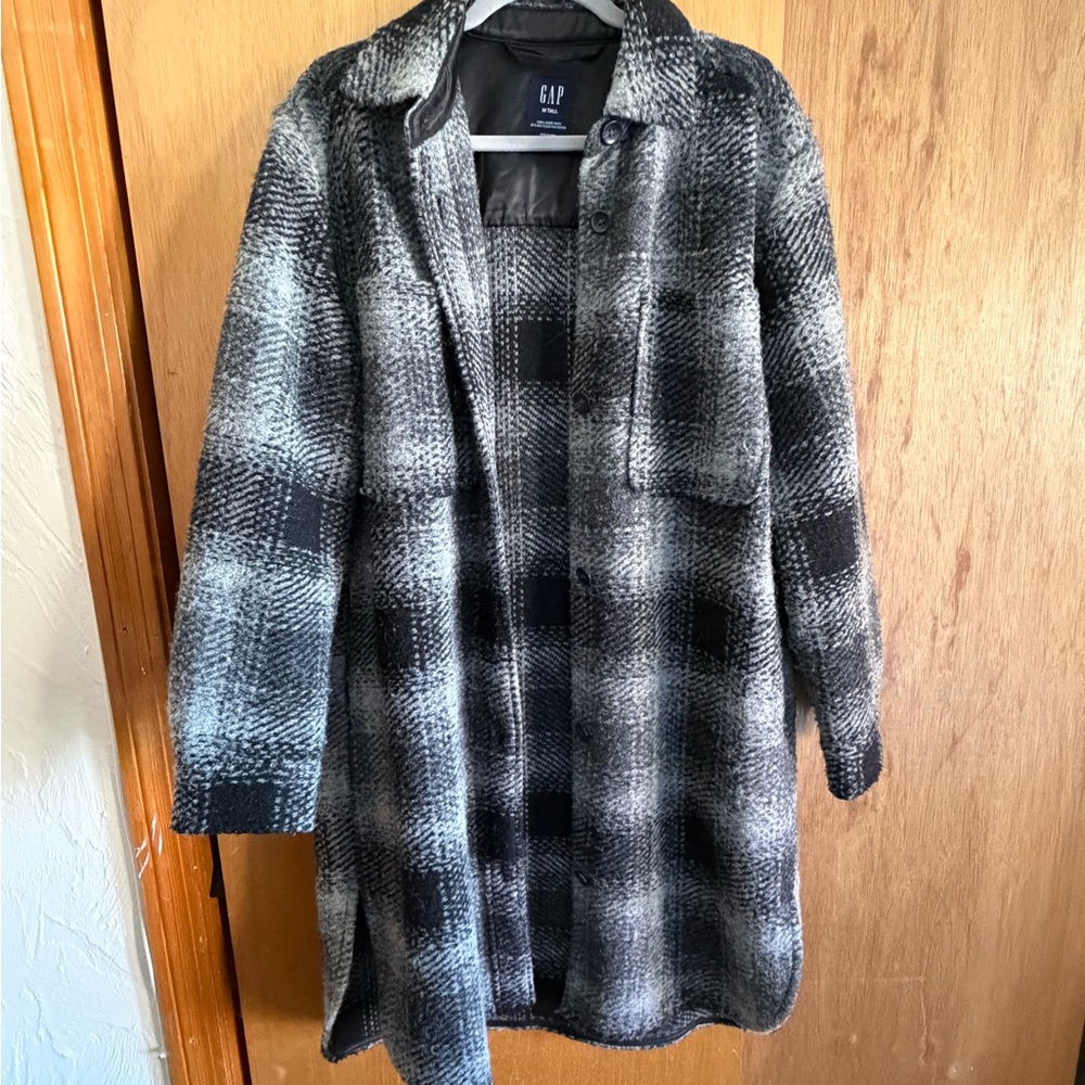 GAP Charcoal and Black Checkered Jacket